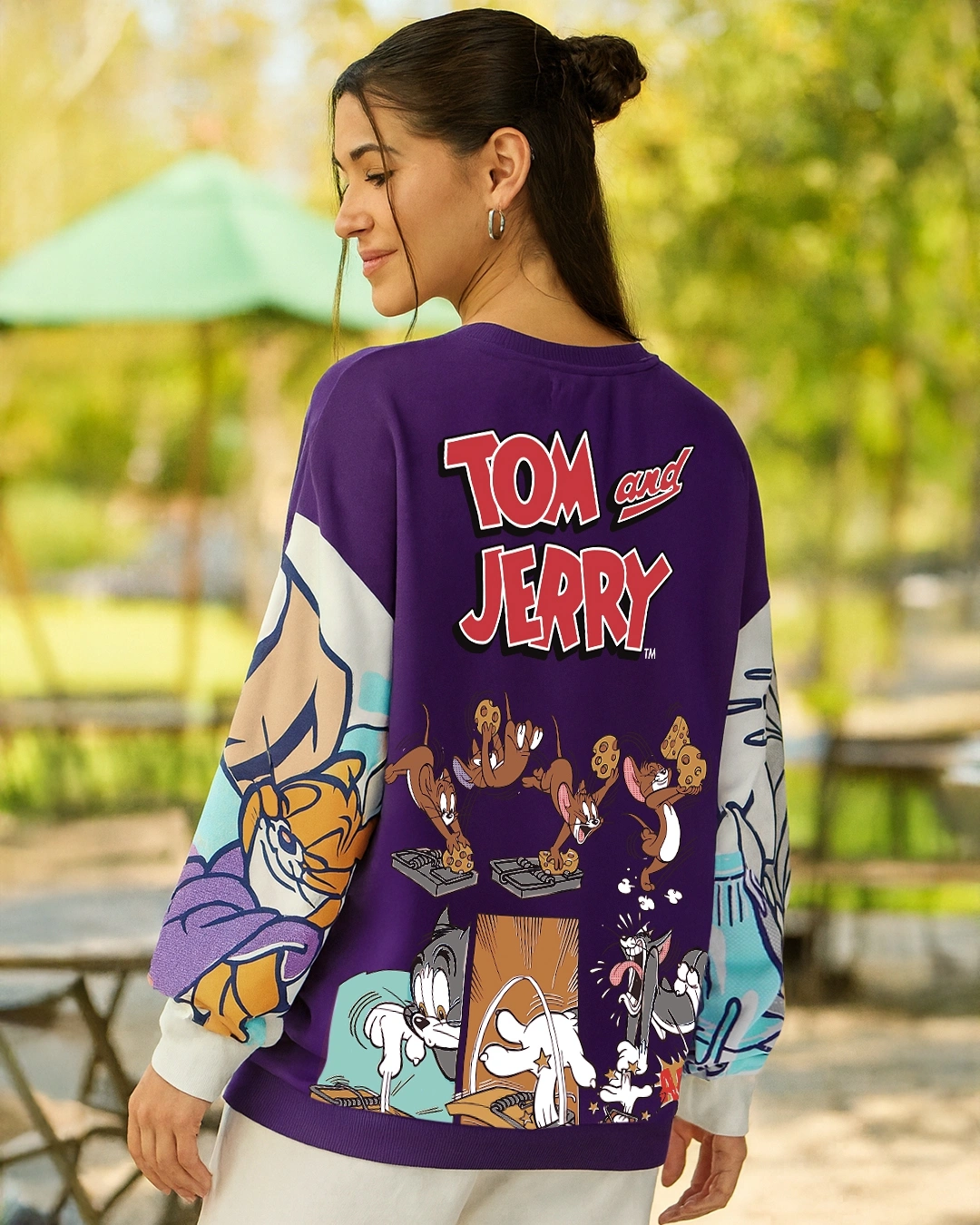 Women's Purple Tom & Jerry Graphic Printed Oversized Sweatshirt